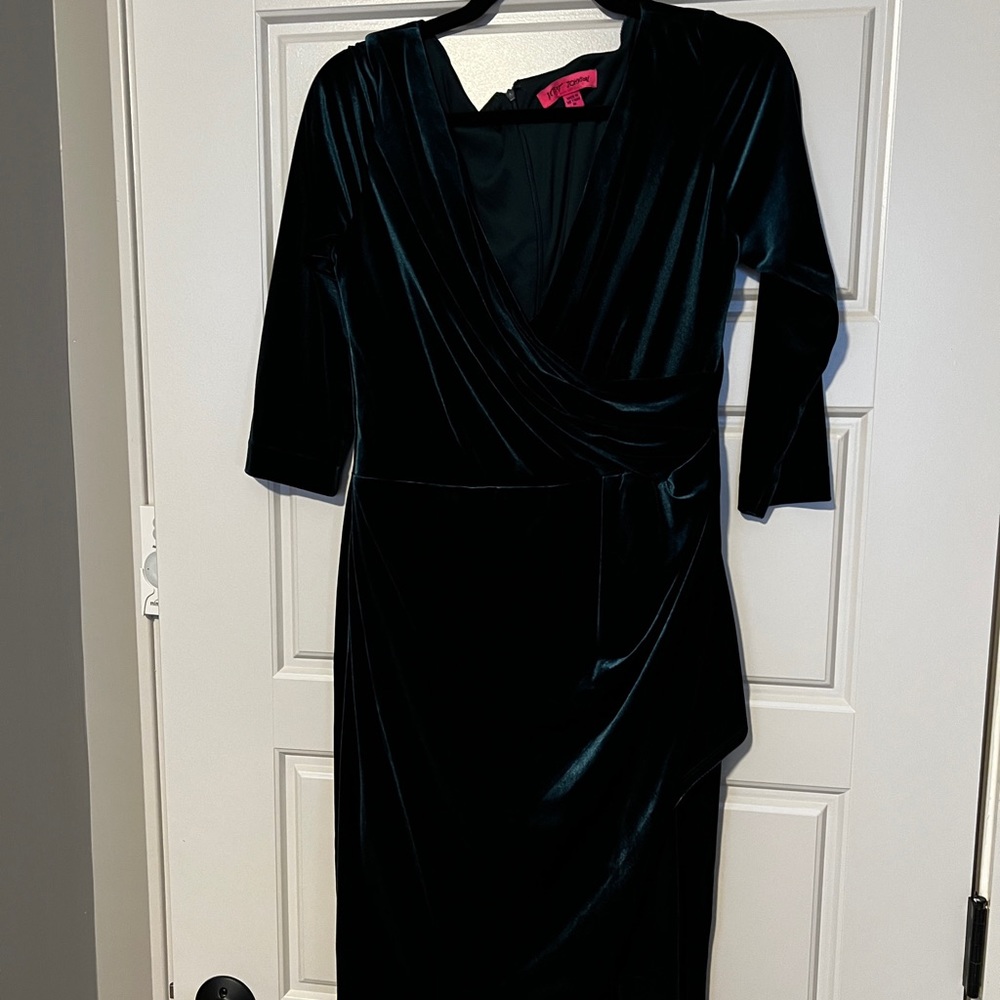 Fall/Winter Cocktail Dress - Betsey Johnson - Size 10 - Green